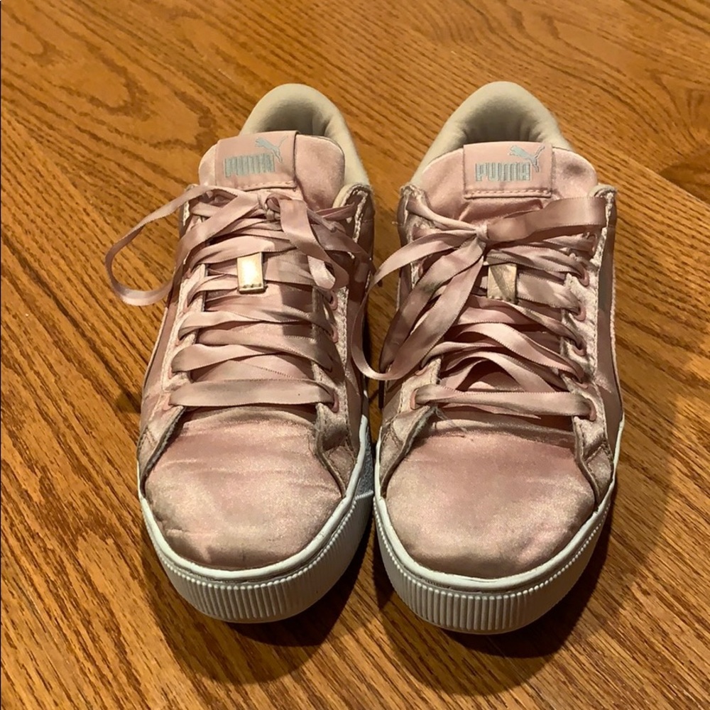 Gold Rose Puma Sneakers ( Girl)